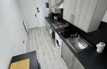 Modern 2 Bedroom Ground Floor Apartment in Dundee, Free Parking - Foto 19