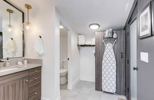 Stylish and Modern Boise Studio with Foothills Views! - Photo 17