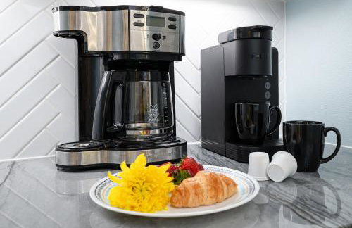 Luxury Beachfront l Sleeps 20, Hot Tub, Pool & Game Room Fun! - Foto 40