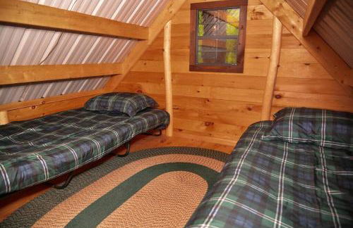 Maine Woods Treehouse-The Birdie - Foto 13