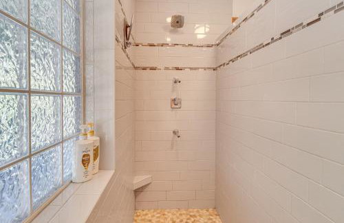 TroutFest Riverfront Norfork Home, Great Fishing - Foto 16