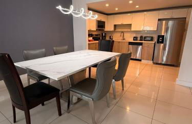 SPECIAL Beautiful Modern Beach Condo - Foto 7