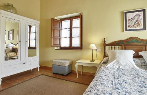 Mansion with Pool & Terrace - Foto 10