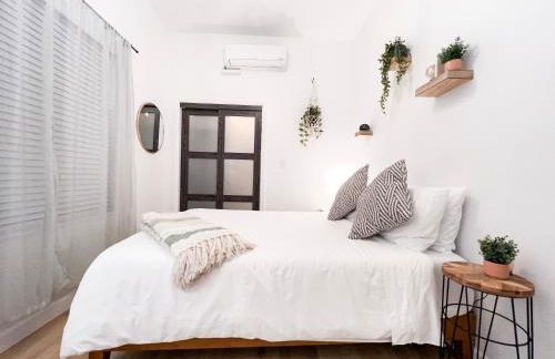 Modern 3BR Oasis Free Parking - Foto 28