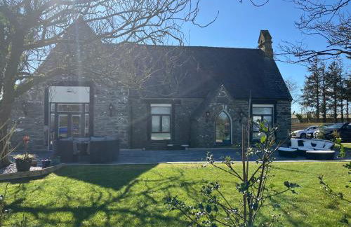 Yr Hen Ysgol- The Old Primary School - Foto 1