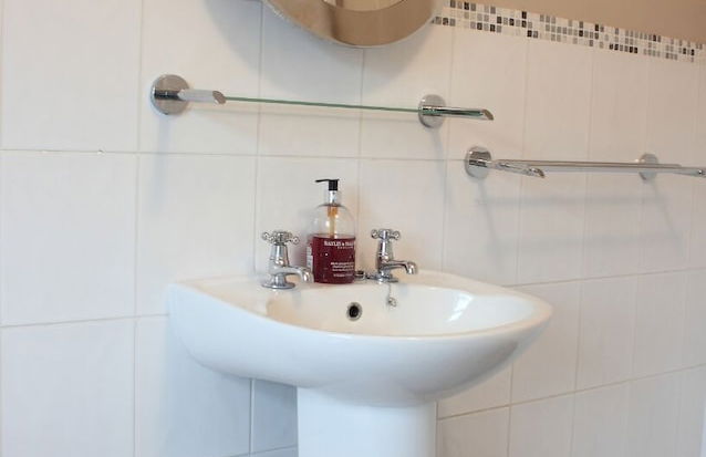 Luxurious KC House - Photo 17