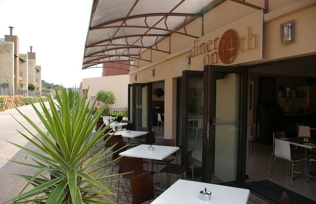 All Suite on 14th - Photo 24