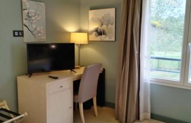 Suite Deluxe vue sur Golf - Photo 10