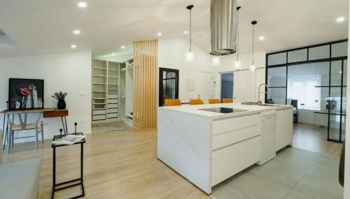 Ático Isabel, diseño y calidez junto a la Muralla Romana - Foto 3