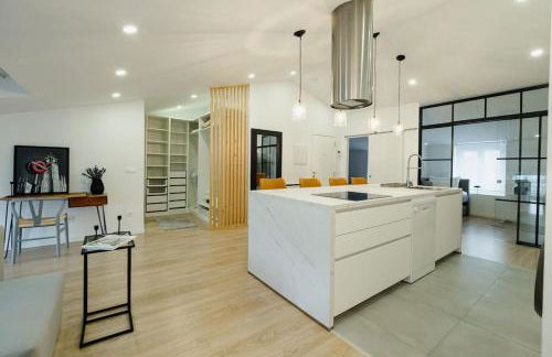 Ático Isabel, diseño y calidez junto a la Muralla Romana - Foto 3