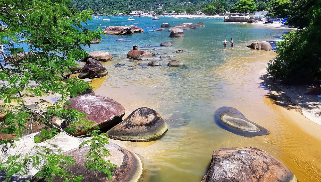 Tour por Abraão, la playa Preta y el Acueducto de Ilha Grande - Foto 1