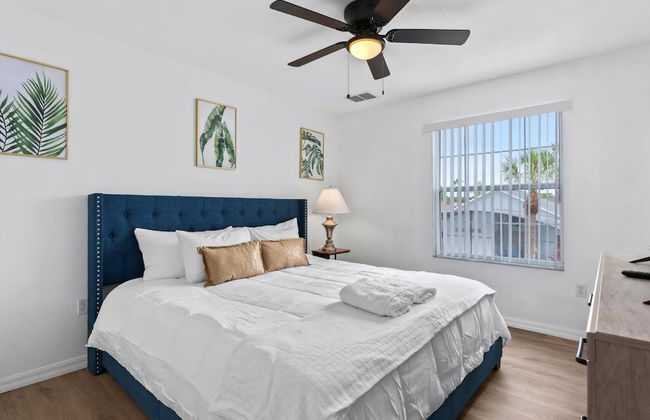 Amazing 3BR 2BA Townhome With Lake View at Terra Verde! - Foto 37