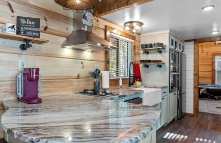 Peaceful Mountain Tiny Home with Breathtaking Valley Views & Fireplace Near Lookout Mountain, Menlo GA - Foto 14