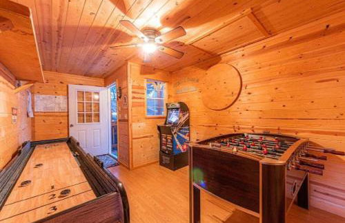 Cabin #1 Buffalo Herd -Pet Friendly - Sleeps 6 - Playground & Game Room - Foto 9