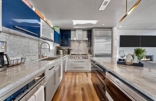 Iowa River Landing steps to Xtream Arena & Coralville Convention Center - Foto 15