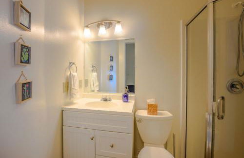 Blue House - private 2 bed, 2 bath home with garage - Photo 27