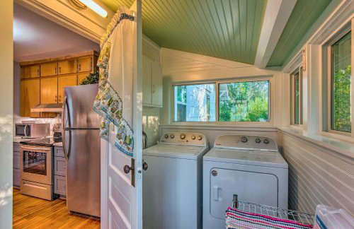 Restored Mars Hill Home on 1 Acre Walk to Town! - Foto 10