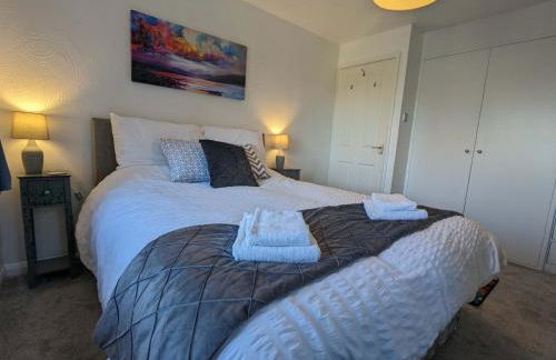 Corner Cottage, Yealand Redmayne, ideal family holiday, meet the resident animals - Photo 8