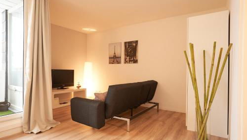 Gemütliches und helles Studio Apartment mit Balkon, Badewanne, WLAN, Parkplatz - Foto 3
