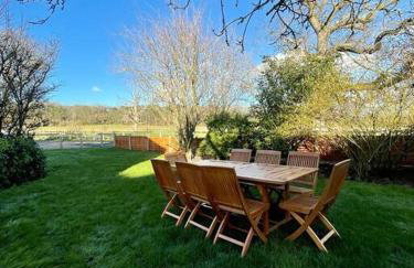 Northbrook Cottage, Farnham, up to 8 adults - Photo 12