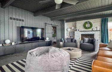 Waterfront Home with Arcade, MassageChair, Firepit, Infinity Game Table - Foto 20