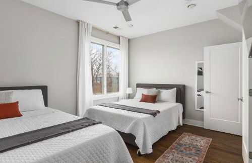 Modern Luxury Rooftop Deck, 3 mi to Downtown - Foto 6