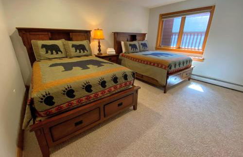 P5 Ski-in Ski-out rare find Presidential View single family with garage pool table ping pong - Foto 35