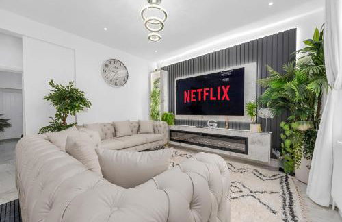 SLUXE Properties 4mins to Etihad Stadium and Coop live - Foto 30