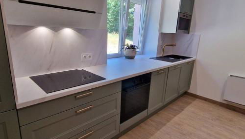 La Dame - Parking Privé GRATUIT Proche GE Alstom & Centre-Ville - Foto 5