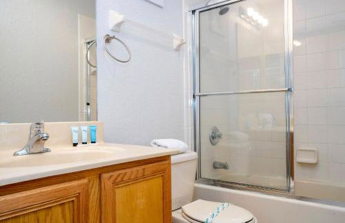 Cozy 4BR Regal Oaks close to Disney - Foto 90