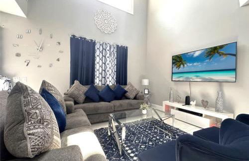 Luxury Villa Near Disney 6 Bd Home with Private Pool and Resort home - Foto 5