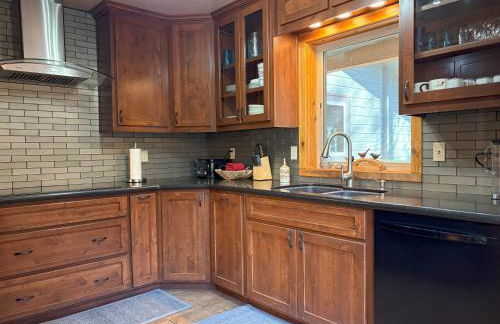 Lily of the Valley - Big Wall, Yosemite Day Use Reservations, Breakfast, Forest View and WiFi - Foto 3