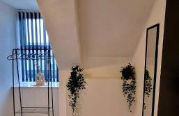 SuperValue Suite 10 - Fast WiFi, Hotel Linen, Keyless Entry, City only 10 Mins - BY PROPERTY PROMISE - Foto 2