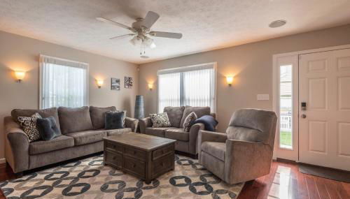 Hoosier Happiness Townhouse - 2 King Size Bedroom Suites - Foto 4