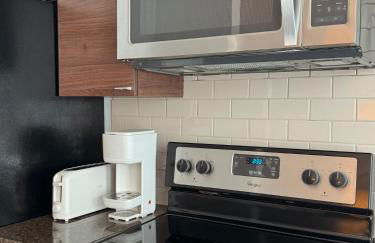 Elegant Suite at Marina-Venice Beach with Pool, Jacuzzi, GYM by Holisticā Retreats - Foto 49