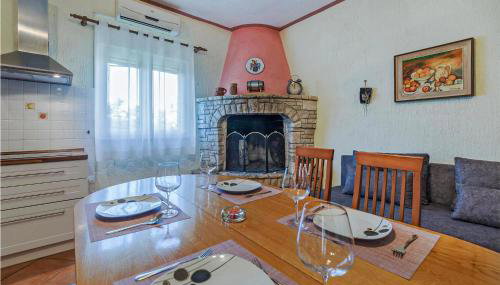 1 Bedroom Cozy Apartment In Valtura - Foto 3