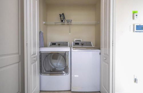 Marvelous 4Bd Close to Disney w Pool at 313 Tuscan Hills - Foto 23