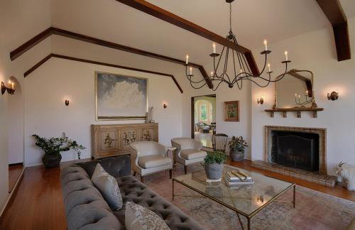 Timeless Elegance-5BR 1930s Home - Photo 28