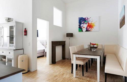 SC 06 by ROCKCHAIR Apartments l SUPERHOST Status l 4 Bedrooms Boxspringbeds 2 Bathrooms Balcony Elevator - Cozy Family & Business Flair welcomes you! - Foto 34