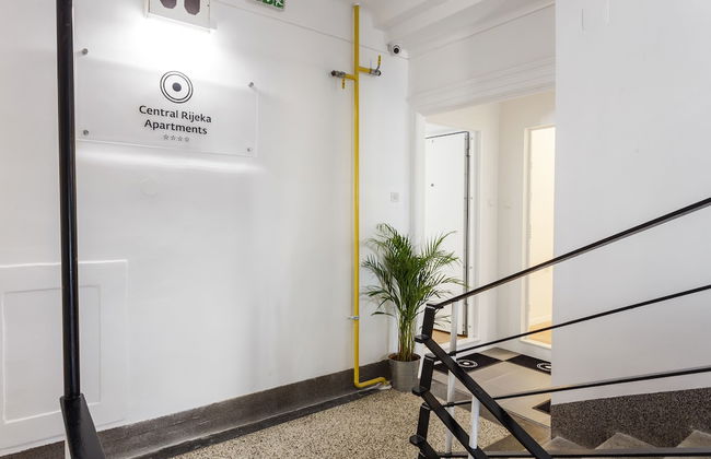 Central Rijeka Hotel Apartments - Photo 3