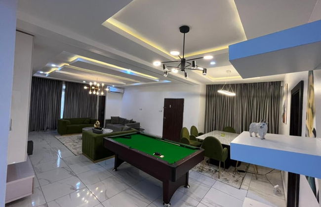 Lovely 3-bed With a Pool Next to Four Point - Foto 14