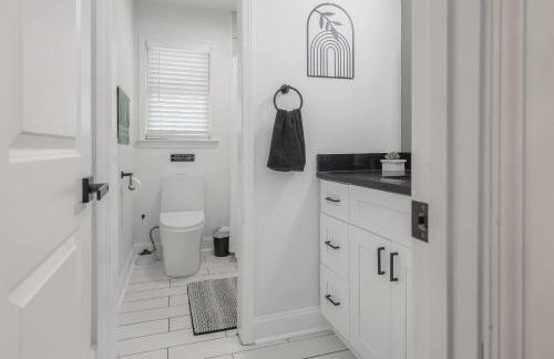 Big Modern Family Home On 1 Acre Land w Firepit & Grill - Foto 44