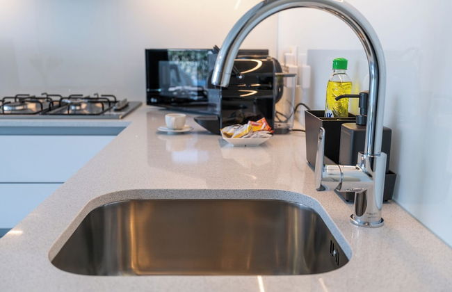 Brand New & Modern Studio JVC - Photo 55