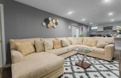 Spacious 5 BR House w/ Gym - Foto 15