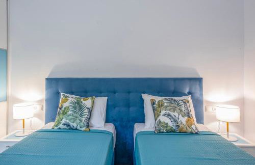 Villa Ami, Roda, Corfu: 10 guests, heated pool, private mini golf, pool table & more!! - Foto 22