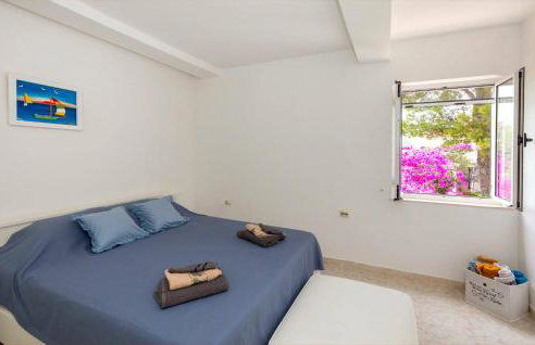 Beautiful Apartment In Klek With Wifi - Photo 6