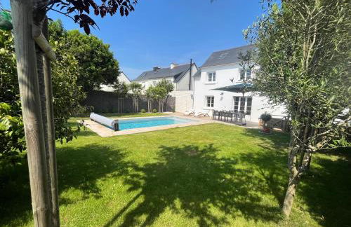 Maison de famille élégante avec piscine chauffée - 2km des plages - Foto 57