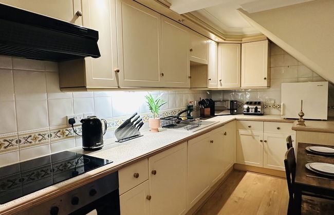 The Wimbledon Haven - 2 bed - Photo 10