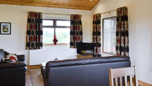 Bulrush Lodge - Photo 2