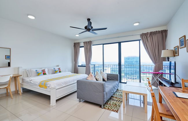 OYO Home 44001 Elegant Studio Setia Alam Trefoil - Foto 3